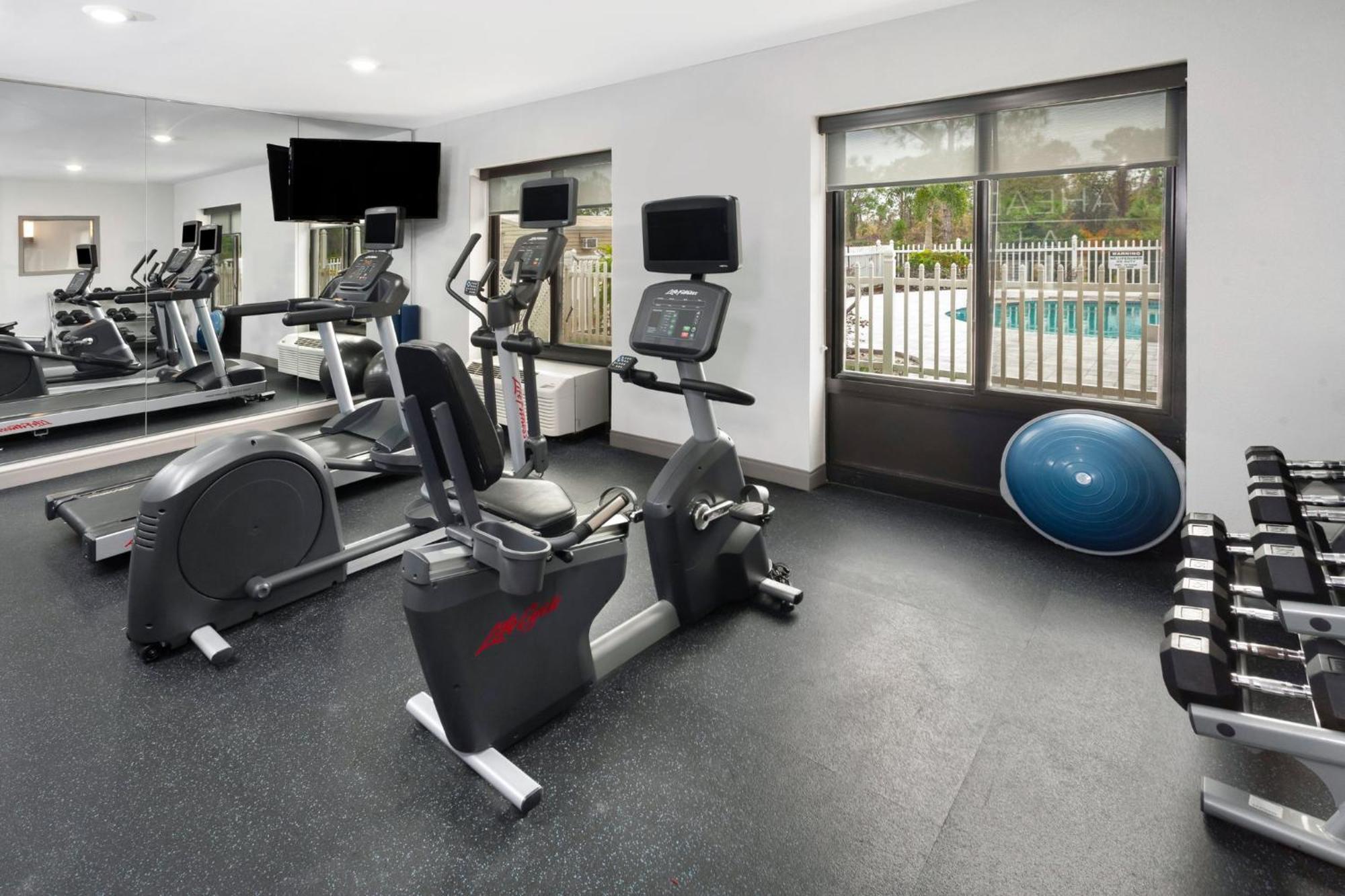 Holiday Inn Express & Suites Sebring By Ihg Extérieur photo